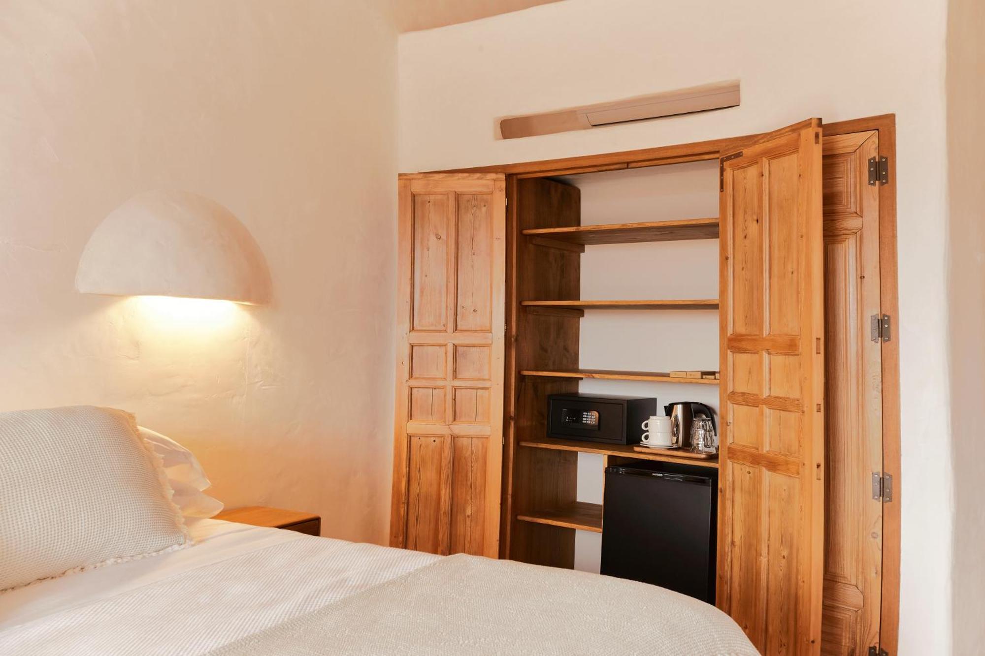 Equilicua Hotel Agua Amarga  Ngoại thất bức ảnh