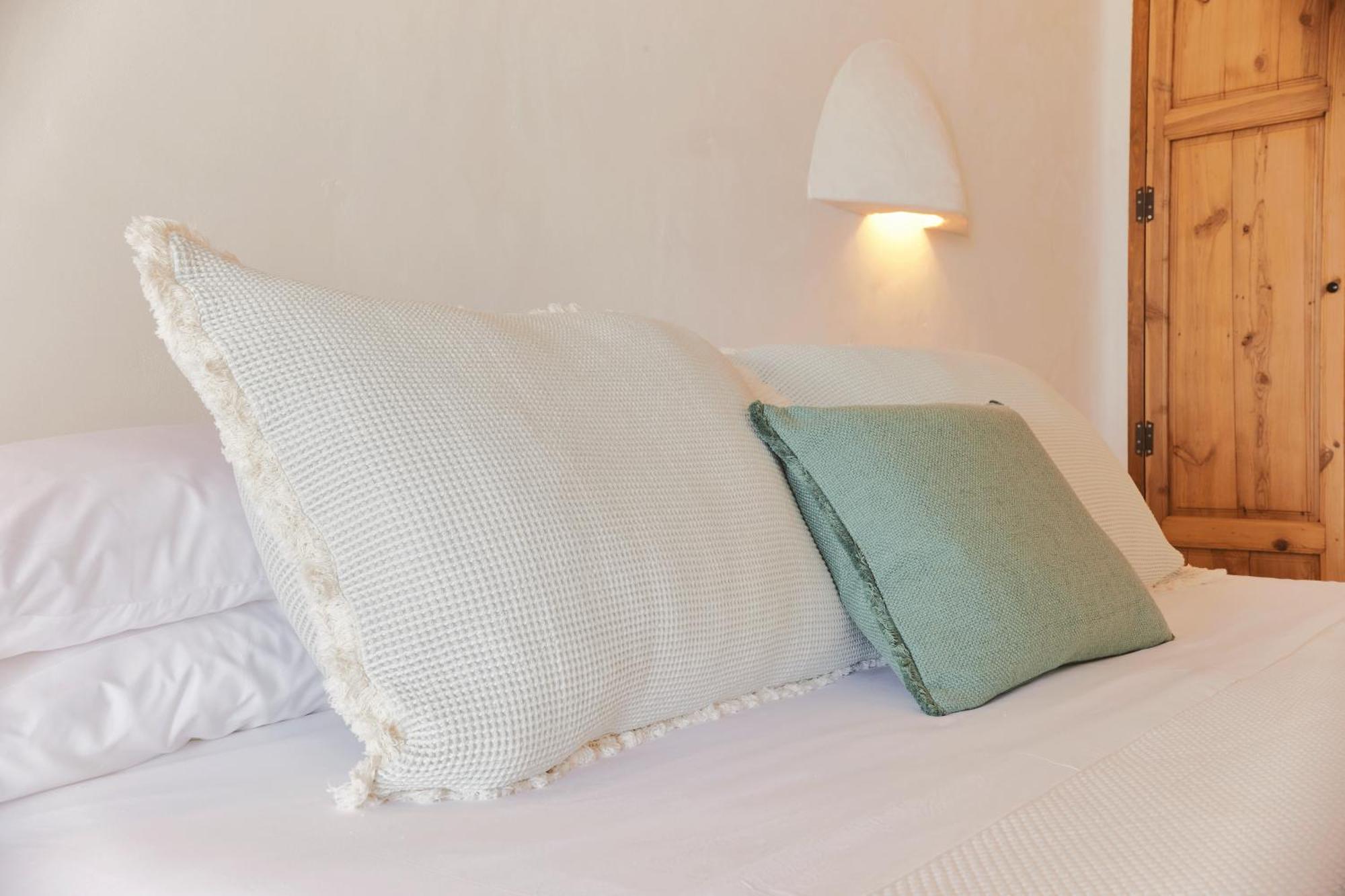 Equilicua Hotel Agua Amarga  Ngoại thất bức ảnh